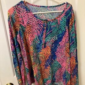 GUC/play condition Lilly Pulitzer Electric Feel Henley shirt Sz L